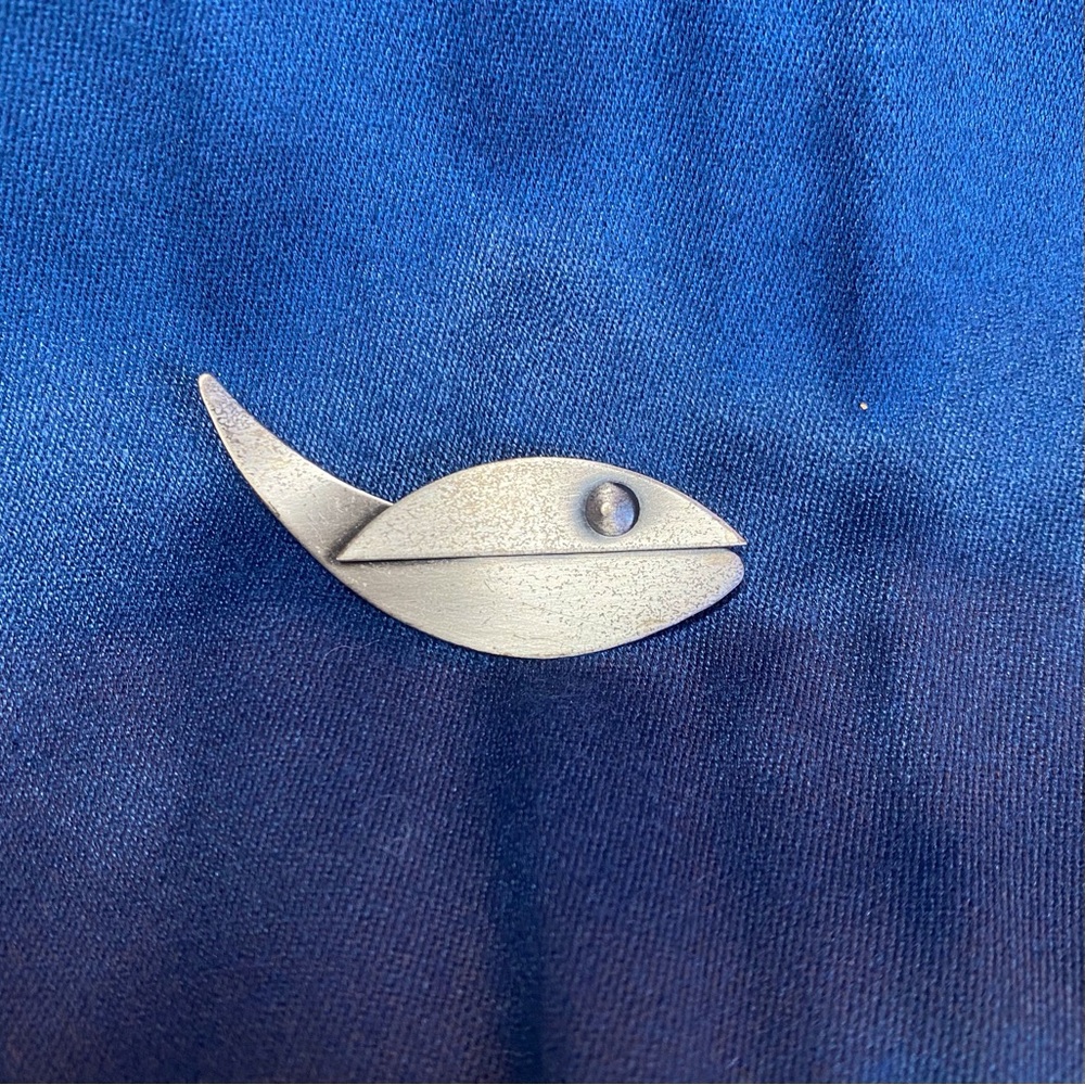 Vintage Abstract Swimming Fish Silver Brooch